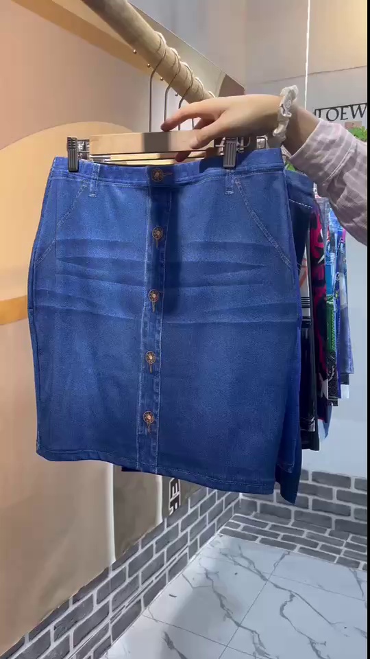 Clearance Bulk Lot: 1475pcs Ribbed Ice Silk Shorts & Skirts, 4.5 CNY Per Piece, S-4XL, Individually Packed - Video Thumbnail