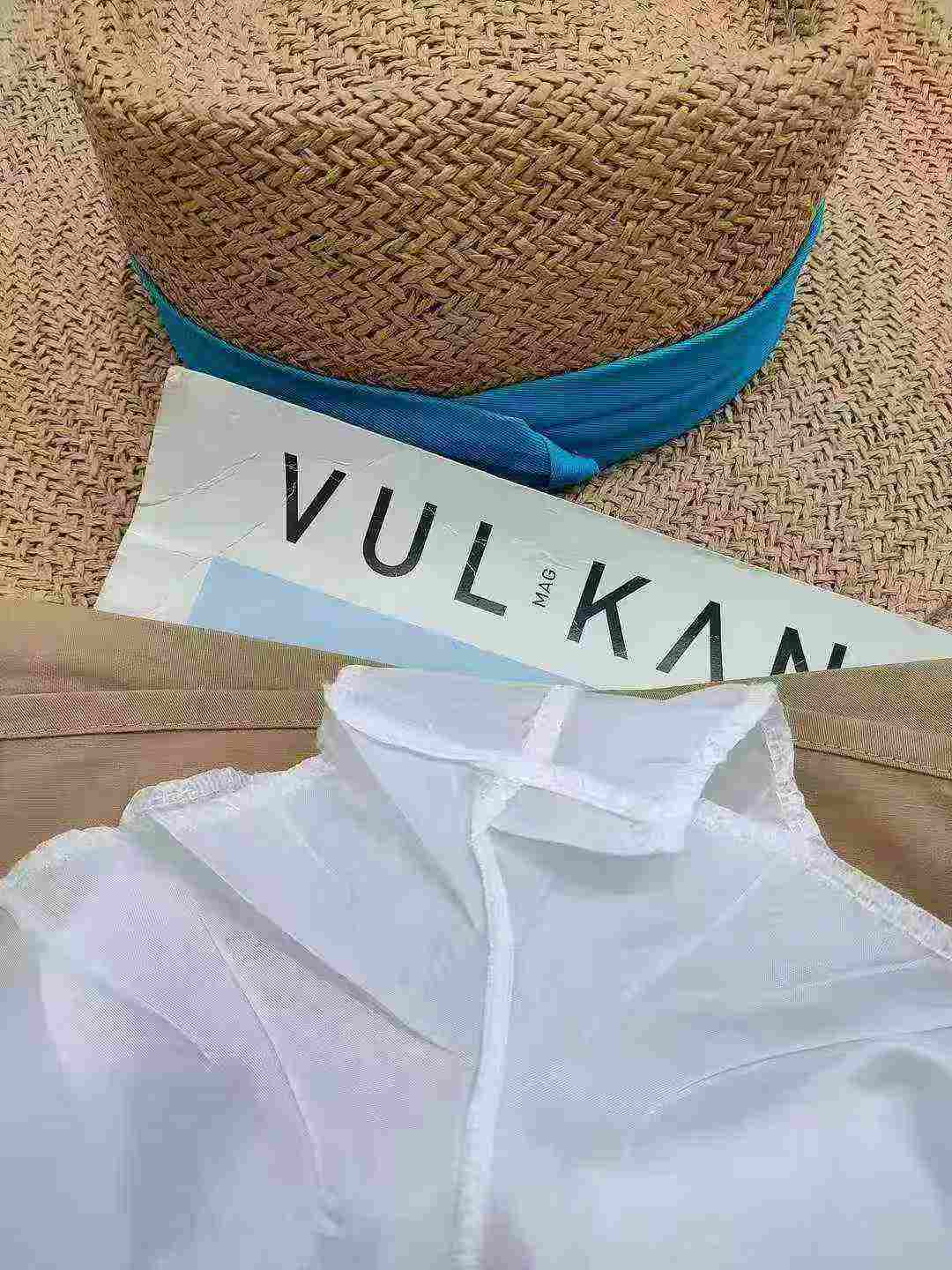 Clearance Bulk Stock: 166 Pcs Summer Irregular Khaki A-Line Mini Skirts For Wholesale - Image 2