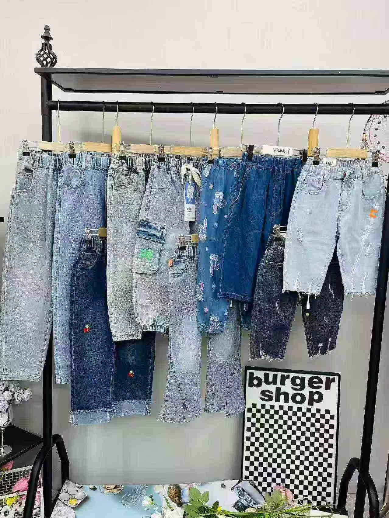 Bulk Clearance 70000 Pcs Mixed Assorted Kids Clothing Stock Lots For Wholesale - Image 1