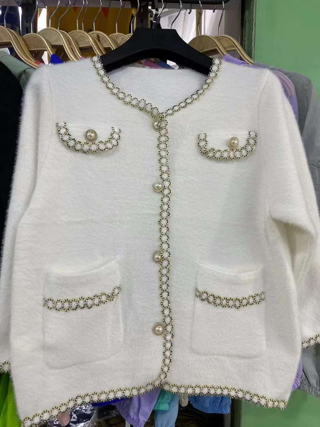 Bulk Clearance 2000 Pcs: Women's French Elegant Short Tweed Style Mink Knit Cardigan Outerwear Black & White One Size - Image 1