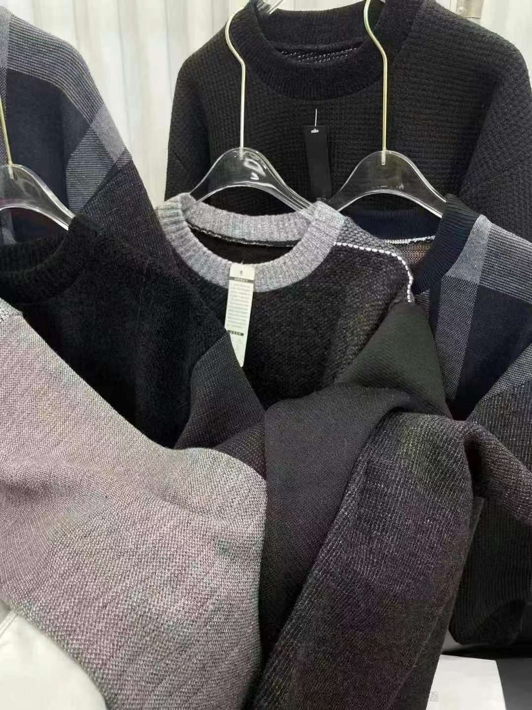 Full Clearance Bulk Stock Middle-Aged Men's Loose Spring Autumn Knit Sweater Wholesale - Image 1