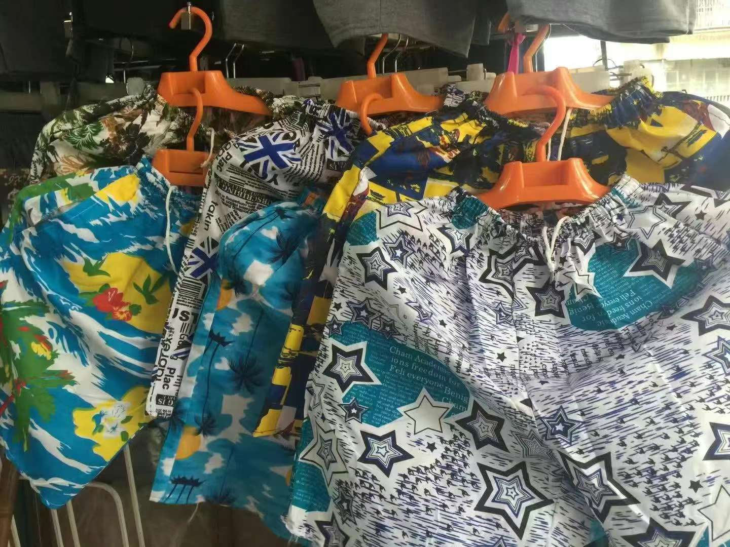Bulk Clearance Beach Shorts 4.49 CNY | Chinese Clothing Stock Lots Wholesale Export - Image 1