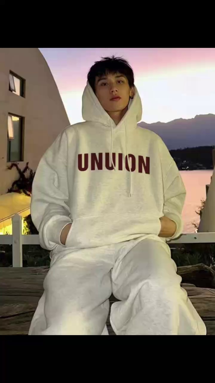 Around 2000 Pcs Tmall Off-Shelf High Quality Autumn Winter Unisex Heavyweight Oversized Cotton Hoodies & Sweatshirts Full Clearance - Image 1