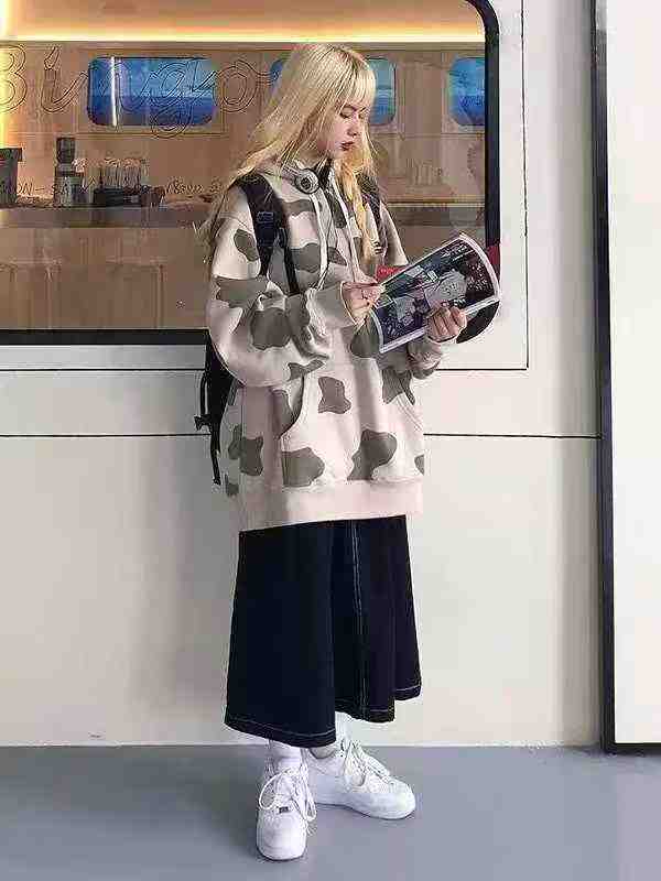 Around 160 Pcs High Quality Unisex Oversized Cow Print Cotton Hoodies Full Clear Bulk Stock - Image 1