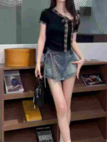 Approx 358 Pcs High Quality Summer French Sweet Off-shoulder Striped Bow Tops, Size M-L, 2 Colors Full Bulk Clearance - Image 1