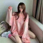 Bulk Clearance 804 PCS High Quality Autumn Winter Korean Style Loose Tie-dye Sweatshirts One Size - Image 9