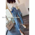 32 Pcs Women's Ripped Fringed High Waist Loose Straight Jeans - Image 9