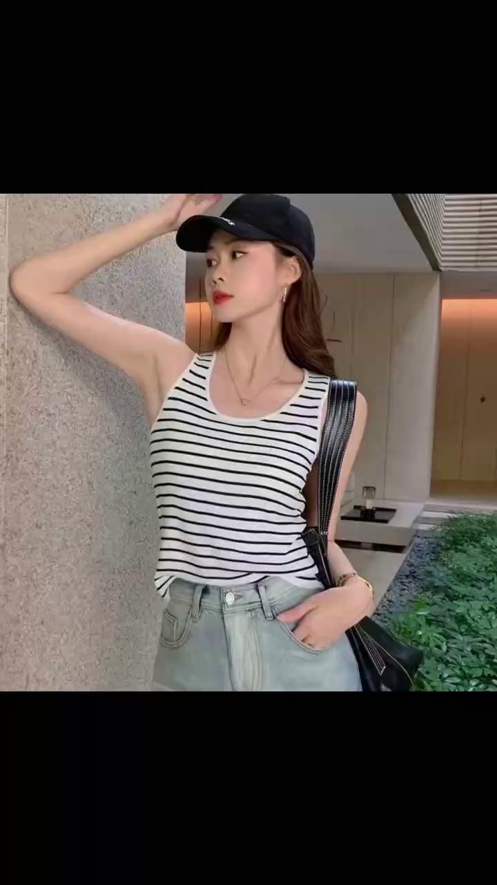 About 5000 Pcs Pure Cotton Striped Korean Style Women's Summer Slim Sleeveless Vest Top - Image 1