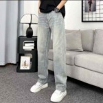 138 Pcs Men's 2026 Summer Light Stretch Straight Fit American High Street Denim Jeans Bulk Stock Lot - Image 9