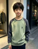 555 Pieces Big Kids Pony Pattern Contrast Raglan Sleeve Warm Soft Long Sleeve Fleece Sweatshirts Stock Wholesale - Image 9