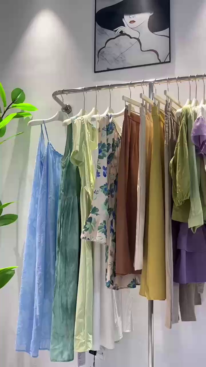 26558 Pcs Trendy Young Women's Clothing, Same Brand, Sizes S-2XL, Individually Packed, Clearance Wholesale Stock - Image 1