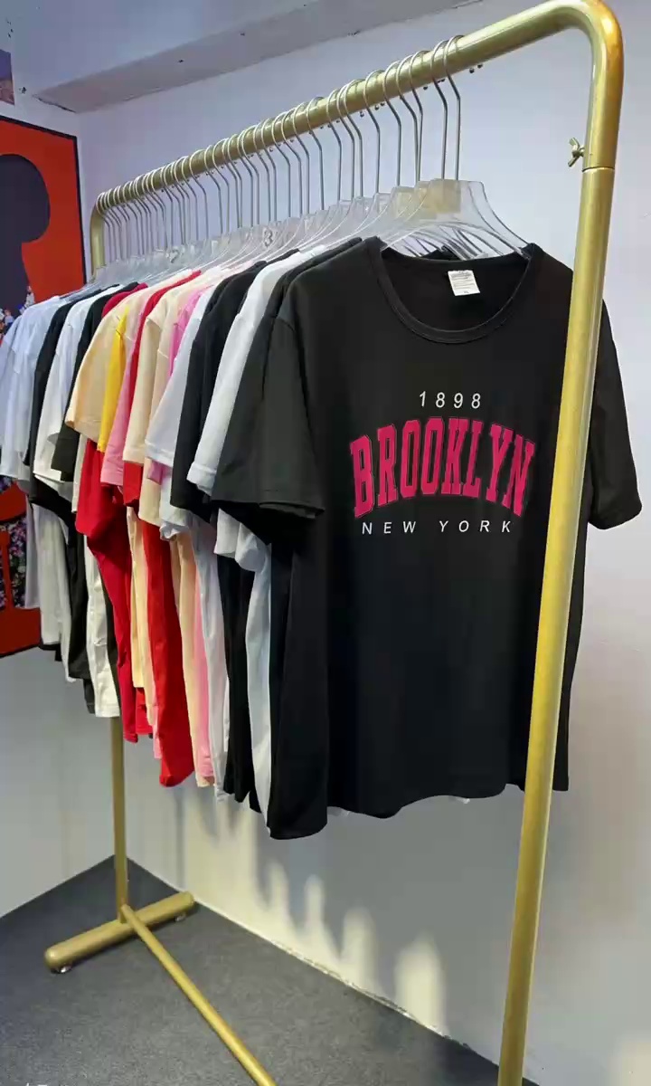 Mixed Casual Loose Short Sleeve T-Shirts for Men & Women, 20000 Pieces, Wholesale Clothing Stock Lot - Image 1