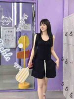 Clearance Bulk Black Casual Versatile Women Shorts | Chinese Clothing Stock Wholesale Export - Image 1