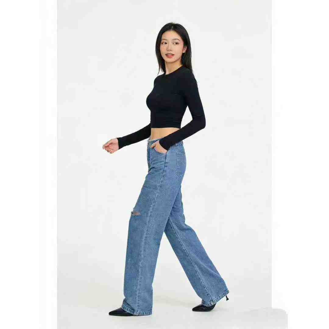 Clearance Sale: 291 Pcs Vintage Girly Washed Relaxed Straight Slimming Denim Jeans Sizes M-2XL Bulk Wholesale - Image 1