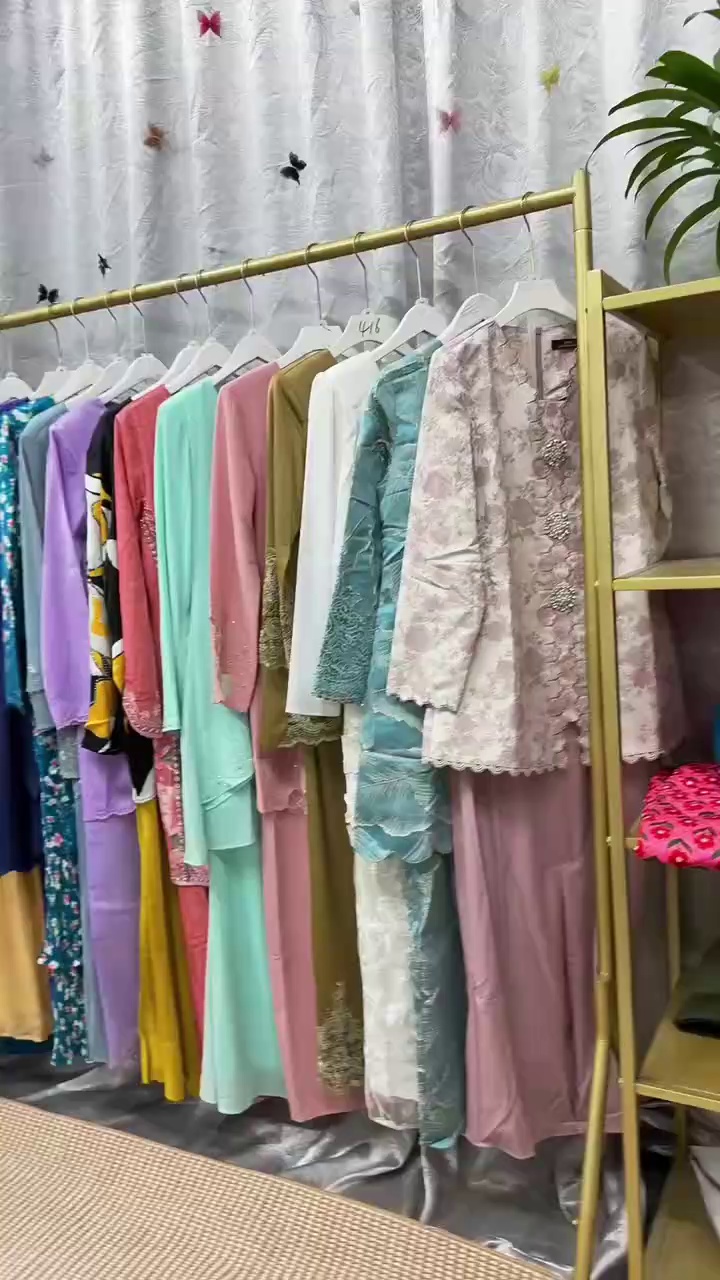 Wholesale Nyonya Blouse & Skirt Set - Summer New Stock Lot with Exquisite Embroidery, Sizes S-2XL, 230pcs - Image 1