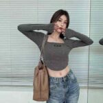 Wholesale Lot of 190 Pcs Women's Long Sleeve Tops - 2 Styles, Sizes 1-4, Individually Packaged with Tags - Image 7