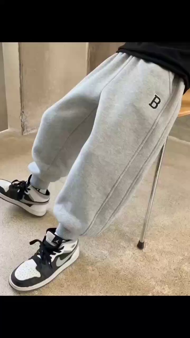 Wholesale Lot of 950 Kids' Cotton Fleece-Lined Sweatpants | Size 80-160 | Factory Stock Clearance - Image 1