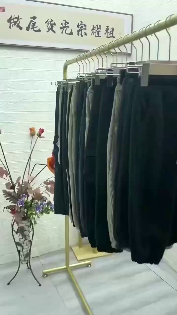 Clearance Last 2000 Pieces Big Kids Spring Embroidered Sweatpants With Hang Tags - Image 1