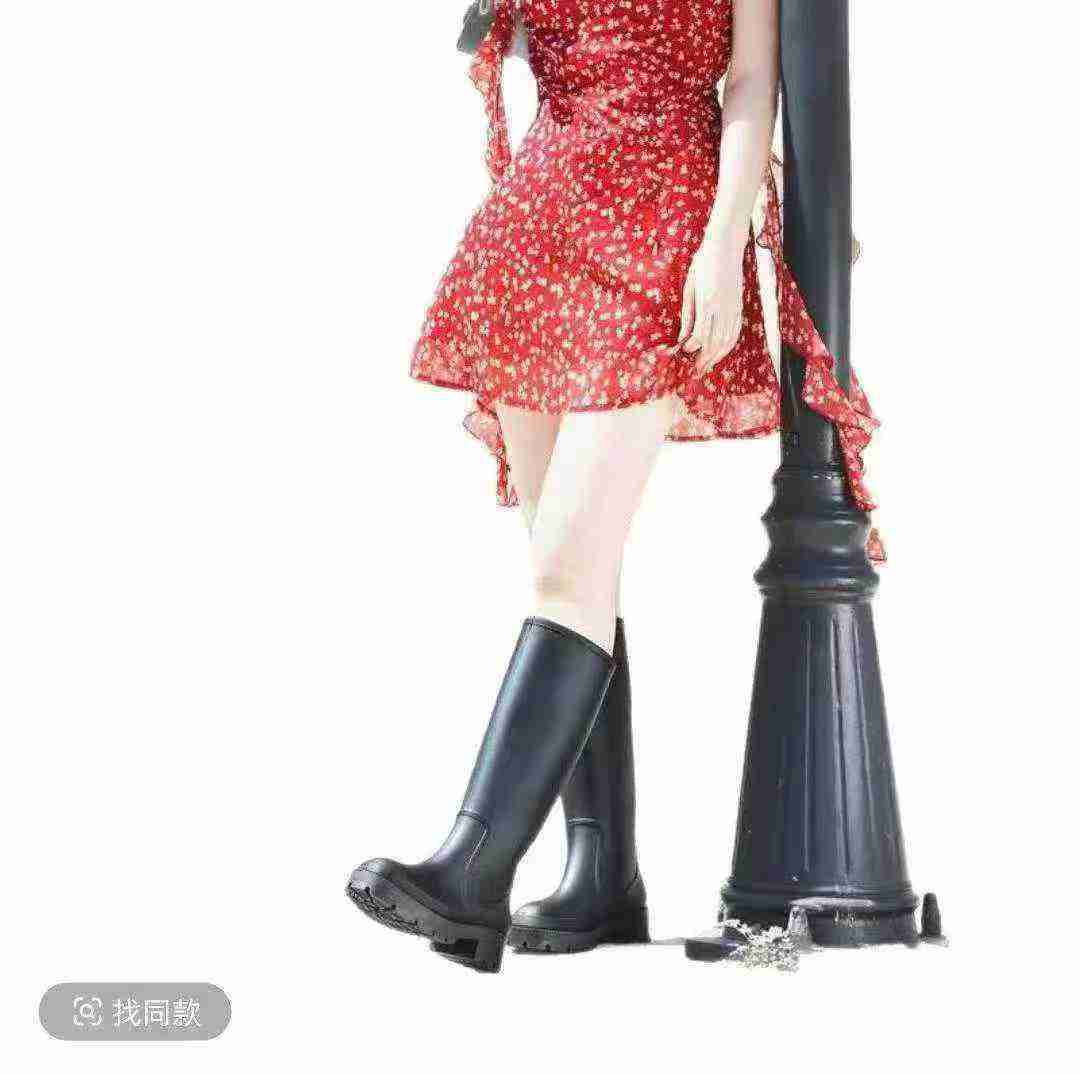 420 Pairs All Clear Sale: Taiwan Trendy Brand AIR SPACE Waterproof Thick-soled Mid & High Top Rain Boots - Image 1