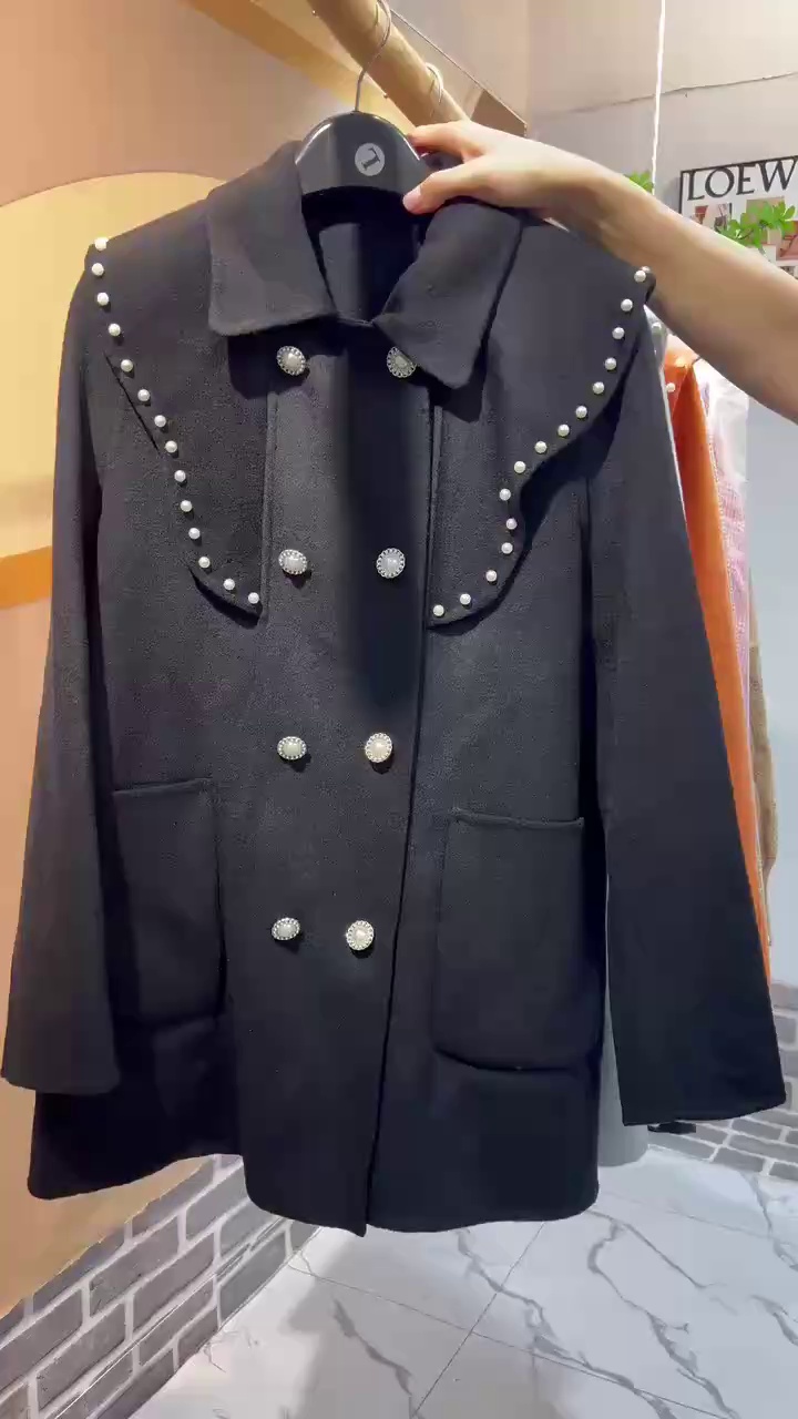 Around 238 Pieces Woolen Wool Coats Bulk Stock Clearance, Sizes S-L - Image 1