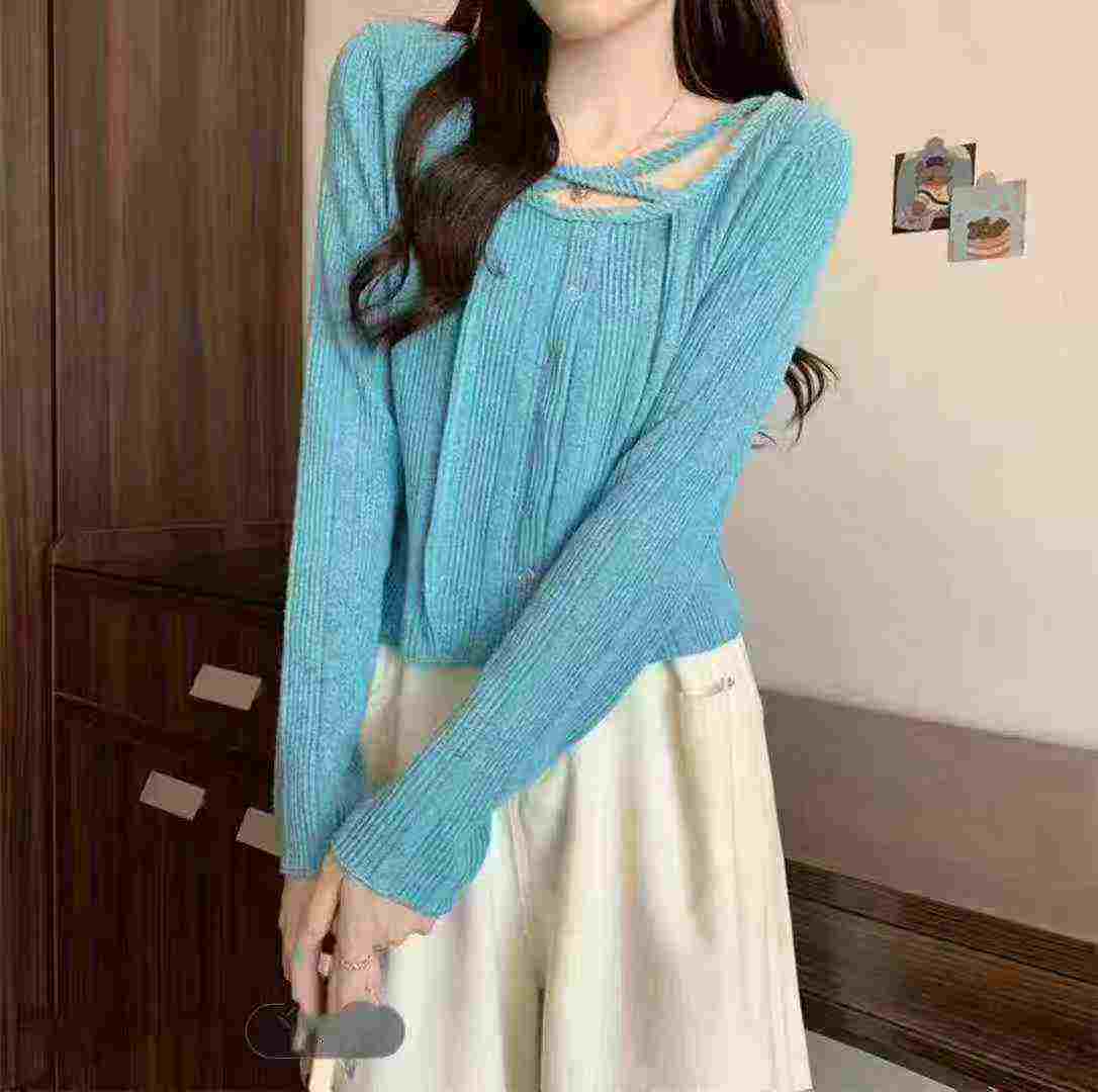 French Unique Sweet & Spicy Cropped Long Sleeve Knit Tops, 4 Colors One Size, 900 Pcs Bulk Stock Wholesale Export - Image 1