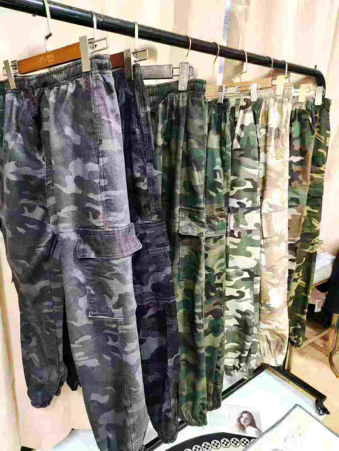 Bulk Wholesale 800 Pcs Camouflage Cargo Pants 1XL-3XL Chinese Clothing Stock Clearance - Image 1