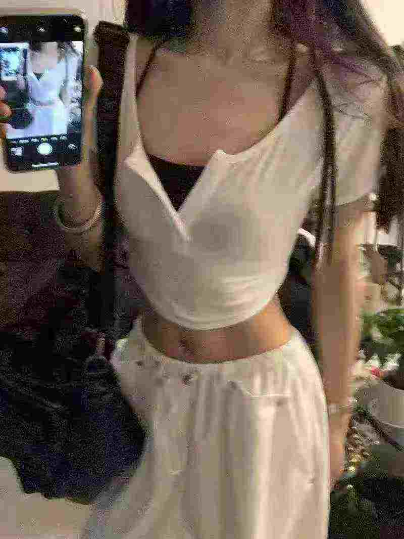 Sexy Trendy Women's Short Sleeve T-Shirts | Bulk Chinese Clothing Stock Lots for Wholesale Export - Image 1