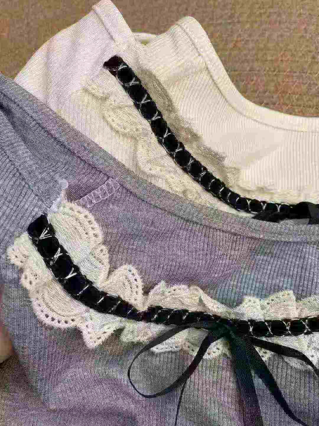 Bulk Clearance 499 Pcs French Style Lace Spliced Short Sleeve Tops Wholesale Stock Lot - Image 1