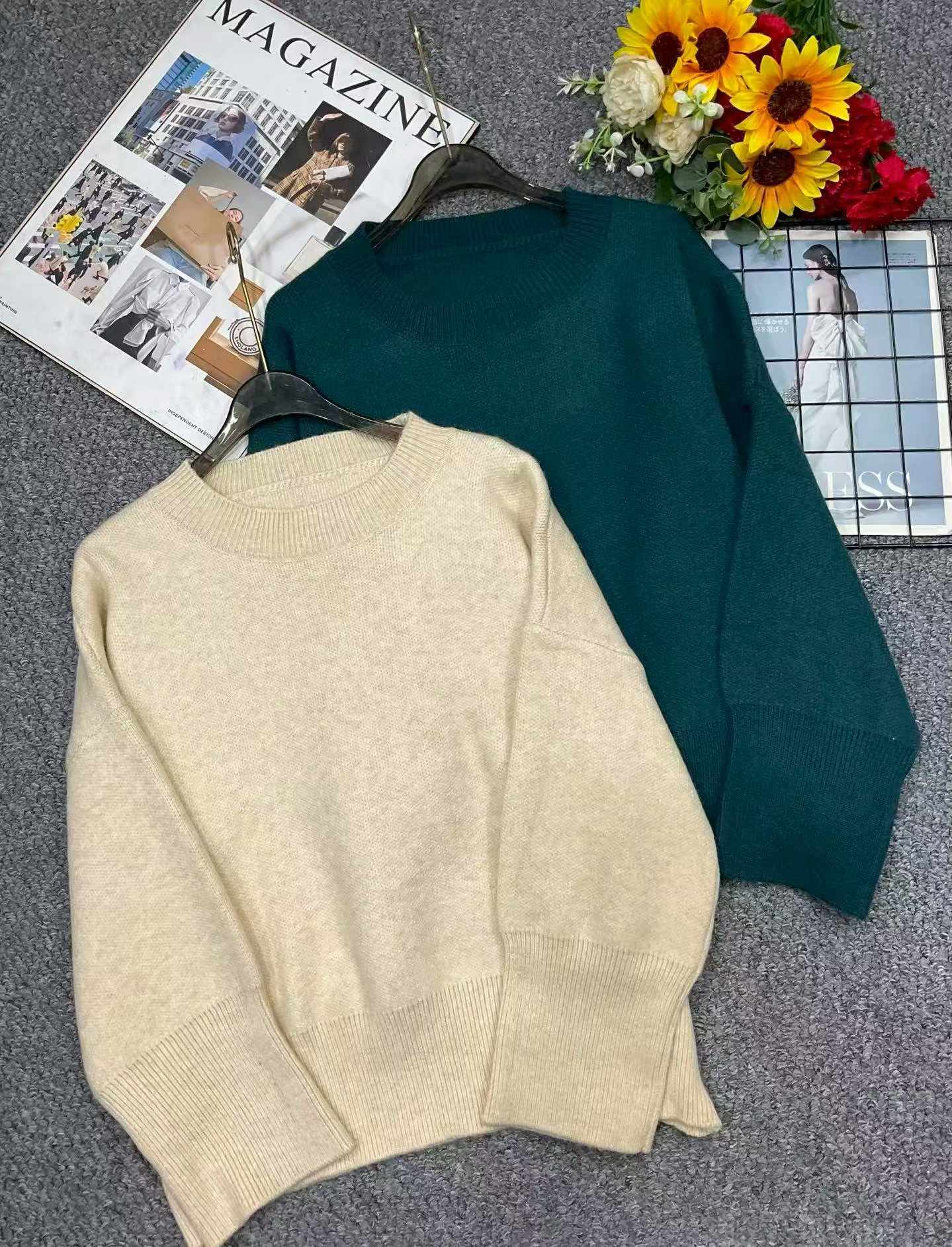 110 Pieces Autumn Winter Thickened Core Spun Yarn Loose Drop Shoulder Crew Neck Sweaters Stock Clearance - Image 1