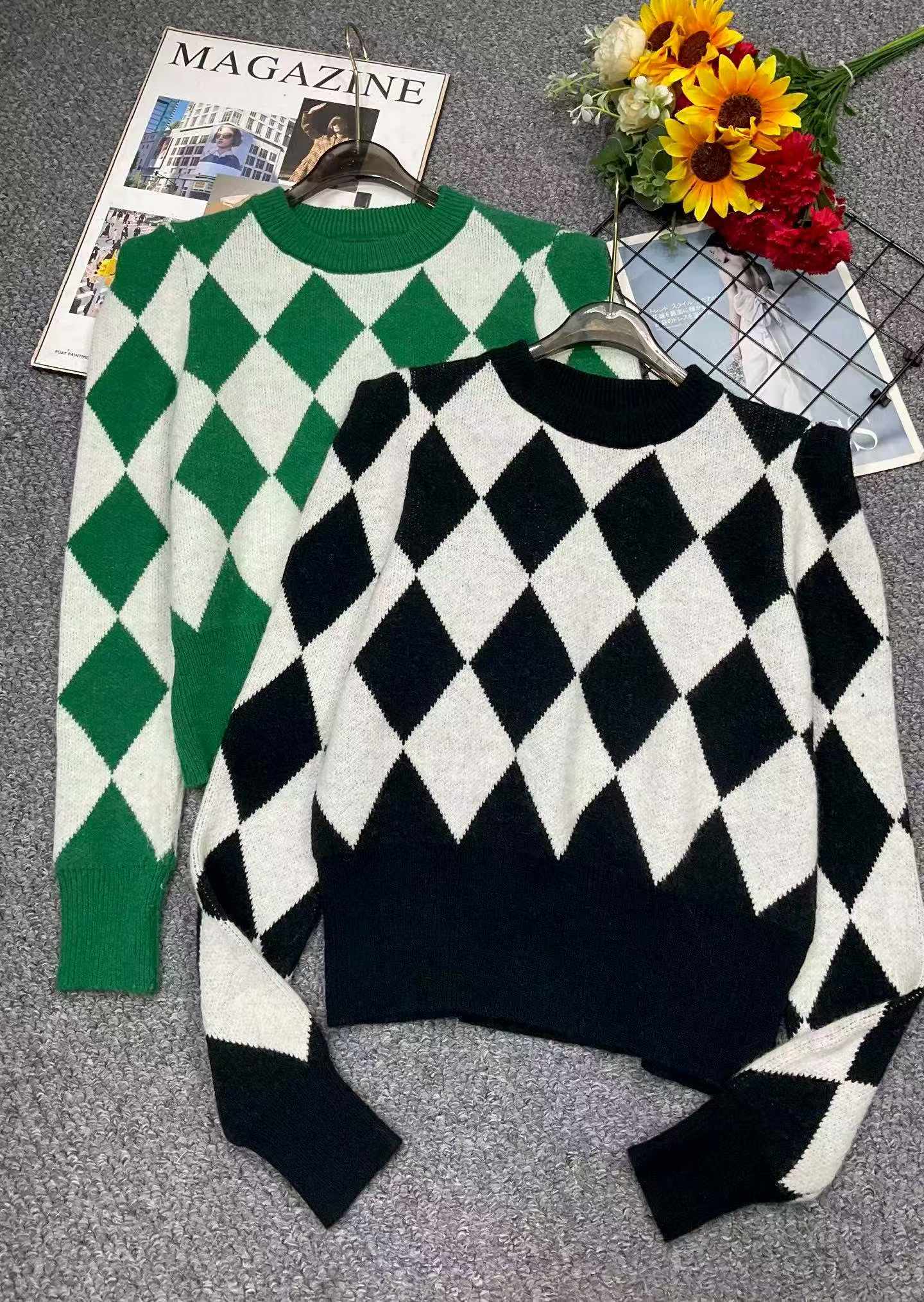 Around 100 Pcs Autumn Winter Korean Style Lazy Loose Jacquard Polar Fleece Pullover Sweater Bulk Stock - Image 1