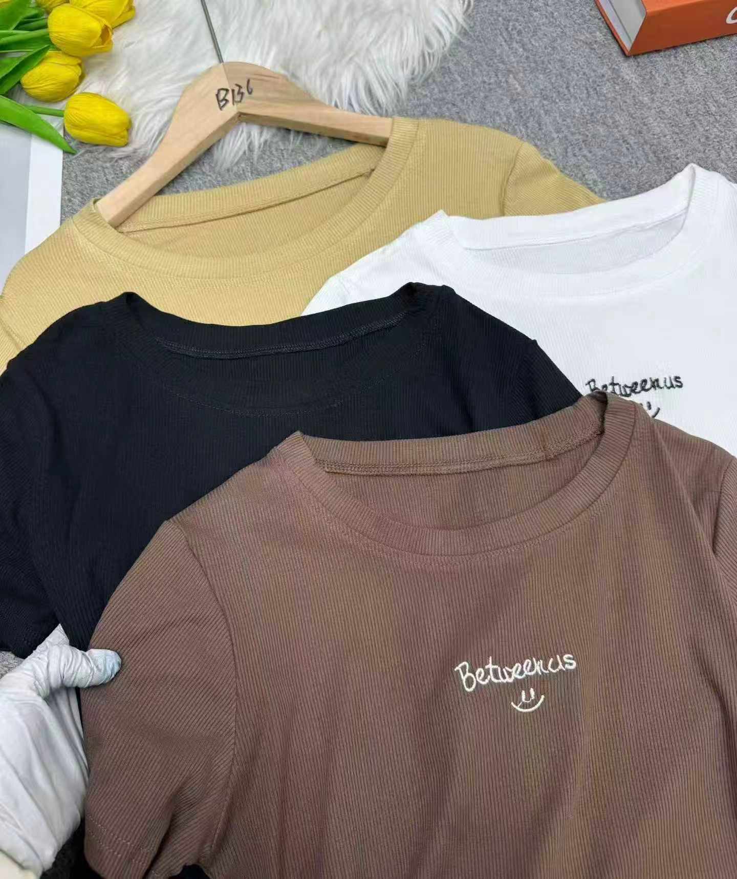 200PCS Bulk Clearance Women's Summer Ribbed Embroidered Slim Fit High Elastic Short Sleeve T-Shirts - Image 2