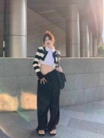 Approx 80 Pieces One Size Korean Style Color-blocked Classic Stripe Fashion Knit Cardigan - Image 1