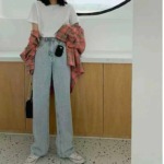 50 Pcs Women's American Vintage Washed Light Blue Loose Wide Leg Casual Jeans - Image 1