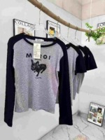 1230 Pieces Clearance Women's Slim Fit Cropped Colorblock Letter Long & Short Sleeve T-Shirt Stock Wholesale - Image 1