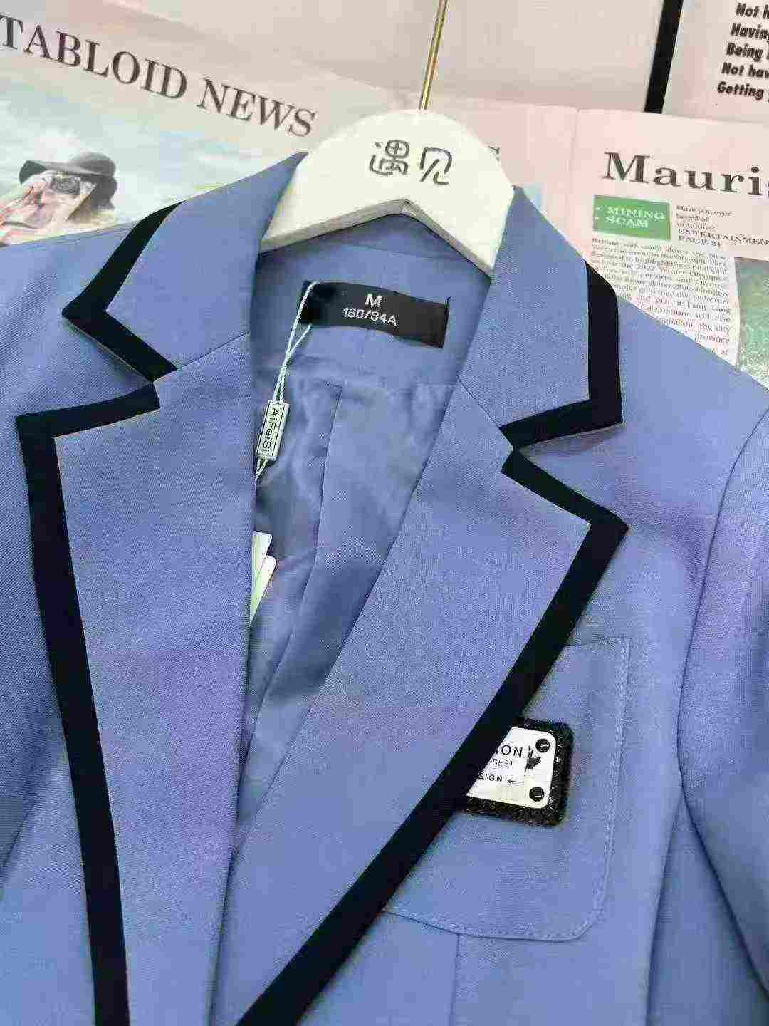 High Quality Women's Long Sleeve Blazer Coat, Total 51 Pieces, Sizes S-4XL, Original Factory Packing - Image 2