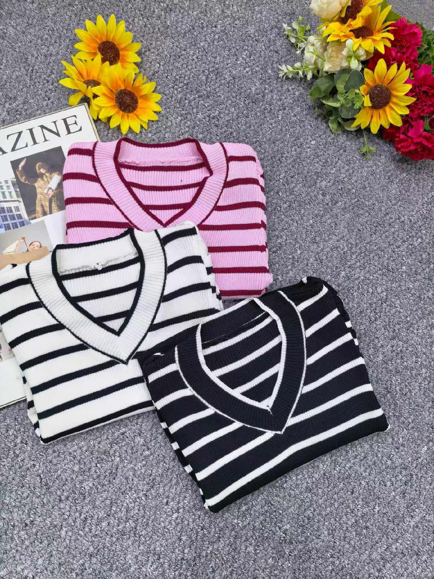 Summer New Contrast Stripe Puff Sleeve Knit Short Sleeve T-Shirt | 200 Pieces Bulk Stock Wholesale - Image 2