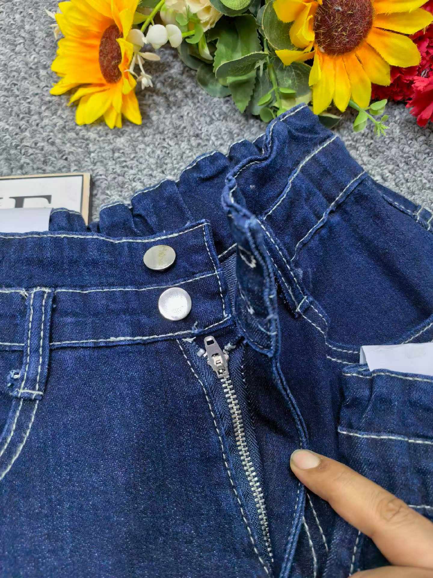 Summer New Arrival High Waist High Stretch Dark Blue Multi-button Wide Leg Denim Shorts, Individually Packaged, Around 210 Pieces Bulk Clearance - Image 2